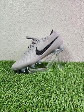 Nike Tiempo Legend 10 Elite SG Anti-Clog Soccer Cleats Mens 6.5 Grey HF4375-001